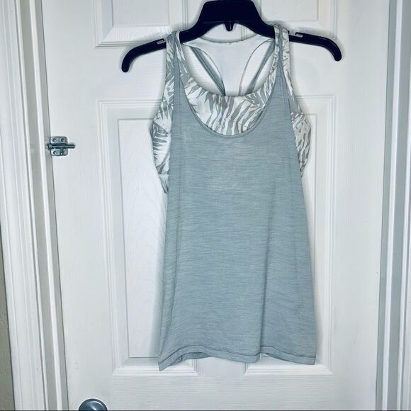Lululemon Twist and Toil Tank Heathered Seal Grey / Palm Camo White Nimbus Sz 8 - Picture 1 of 9